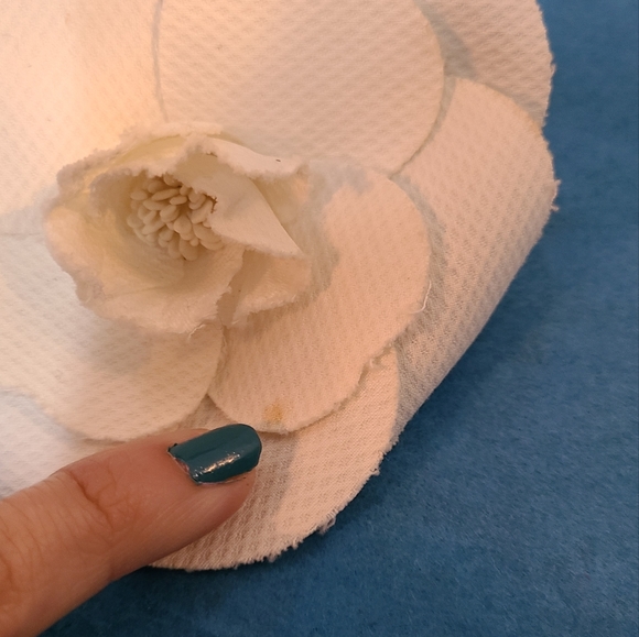 Chanel Camellia Textile Corsage - Picture 8 of 14